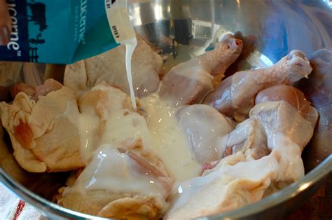 Cut it into strips and place in a bowl of buttermilk for an hour. KFC secret recipe? (Buttermilk Fried Chicken with 11 herbs ...