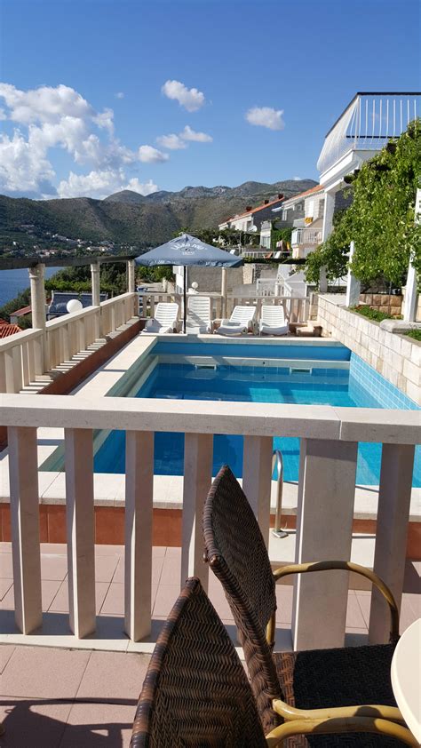 Not easy to find parking. Villa Paradiso in Zaton (Dubrovnik) • HolidayCheck ...