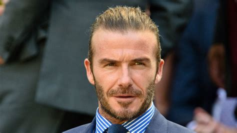 Welcome to the official david beckham facebook page. PHOTOS. David Beckham réussit à construire un château de ...