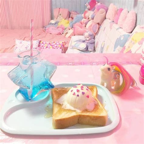 We recommend that, first of all, you have a basic understanding of the meaning of the word kawaii. Pin by kiddo™ on aesthetic stuffs™ | Cute desserts, Food ...