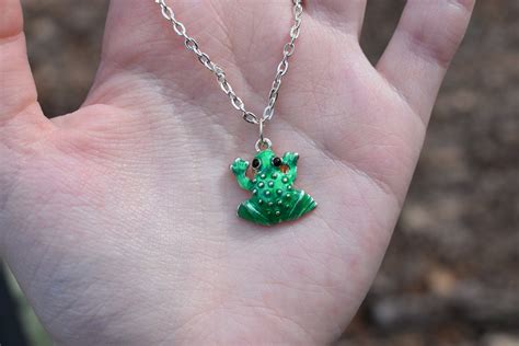 frog-necklace-etsy-frog-necklace,-necklace-etsy,-necklace