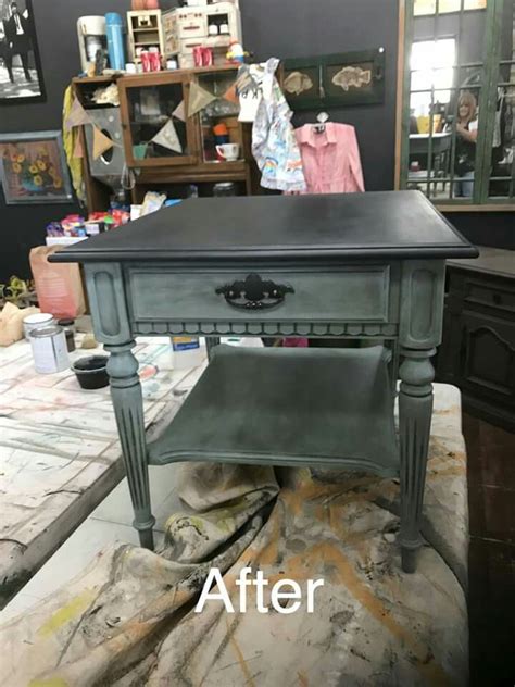 Pair it with arles, add some dark wax and you have a killer combination! Graphite on top with black wax, the rest is duck Egg blue ...