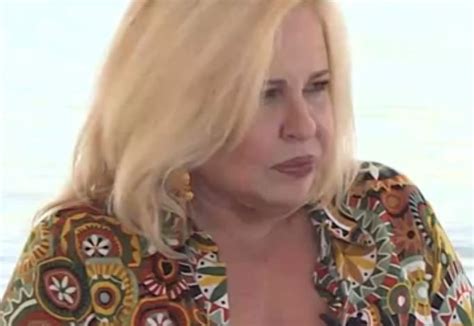 Σε εξέλιξη βρίσκεται φωτιά σε πευκοδάσος, η οποία ξέσπασε νωρίς το απόγευμα, στους πάδες κόνιτσας. Θρίλερ για την Μπέσσυ Αργυράκη: Η φωτιά στην Κορινθία ...