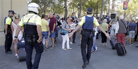 #nizza #attentato #francia adesso non possiamo più limitarci a dire #noisiamonizzardi. Attentato a Barcellona: le cose che sappiamo con certezza ...