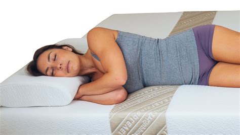 Along with some simple neck exercises, using the right pillow for neck pain will relieve the neck stress and ease the stiffness of the neck. Best Pillows for Shoulder Pain in 2020 - The Ellen Pages - Where you can find the best pillows