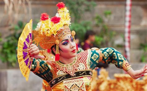 Stabilitas sistem sosial menggambarkan kepentingan atas lingkungan kerja yang positif dan menguatkan, serta kepentingan atas konflik dan perubahan yang diatur secara efektif. Kehidupan Sosial dan Budaya - ER INSTITUTE