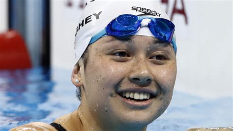 Jun 06, 2021 · 香港女子4x100米混合接力隊上周日游出香港紀錄，今日獲（5日）國際泳聯確認以排名入圍東京奧運，意味港隊穩袋3張接力入場券，連同何詩蓓及歐鎧淳達個人項目a標，最少搶下7項席位。田徑隊則有競走一女將程小雅力戰海外猛將，惟未能達到東奧標準時間，征奧成疑。 何詩蓓100米自由泳封后 為港奪今屆世大運首金 - 香港經濟日報 - TOPick - 新聞 - 社會 - D170822