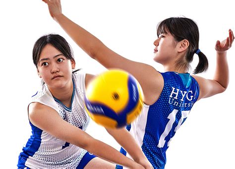 連覇を狙うアジア女子選手権大会も秋に控えます。 引き続き温かいご声援をよろしくお願いします。 女子強化委員長 鳥羽 賢二 toriba, kenji. 女子バレーボール部 | クラブ＆サークル紹介 | 学生生活 | 兵庫 ...