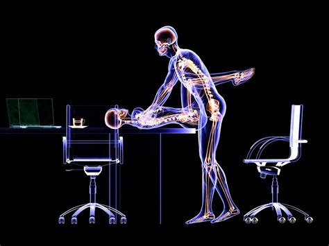 The <em> tag is used to define emphasized text. Sexo em cima da mesa: 6 conselhos para dominar esta arte