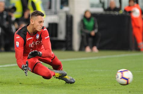 Pierluigi gollini (born 18 march 1995) is an italian professional footballer who plays as a goalkeeper for serie a club atalanta and the italy national football team. Gollini, l'appuntamento con i tifosi è già fissato ...