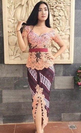 Model dress batik dengan warna dasar gelap. 127+ Ide Model Baju Kebaya Mini Cantik Paling Hist | Model ...