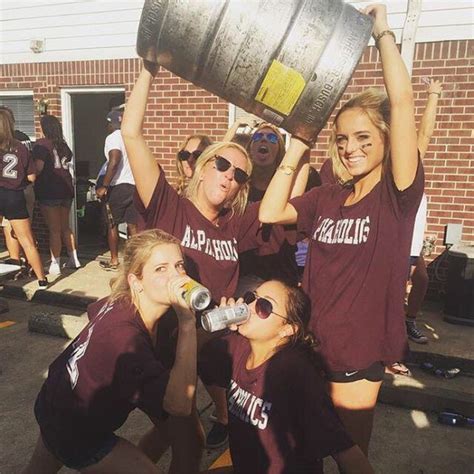 He discovers the secret of his young stepmother and his friends, this will make them more involved with him, his stepmothers and friends. College Girls Are Crazy, Fun And Sexy (37 pics)