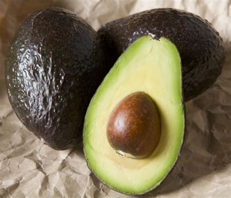 If you combine the avocado with specific ingredients, such as olive oil, honey, or egg, you can cater the mask to your hair's specific needs, such as extra. DIY Avocado Hair Mask - Nugget Markets Daily Dish
