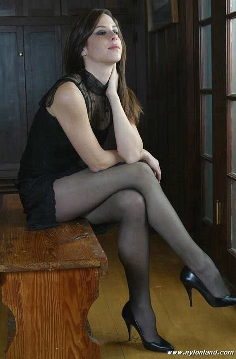 Nylon, stockings, pantyhose, virtual, mom, ala and many other videos updating every day. Crossdresser pantyhose heels galleries - Hot porno