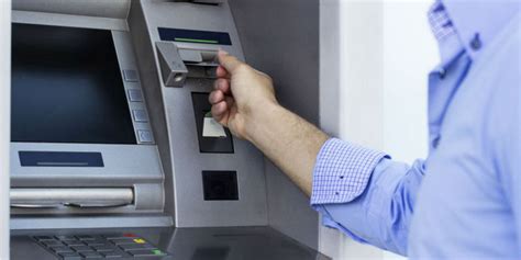 Oleh sebab itu, hati yang syukur menjadi kriteria kebahagiaan dunia, karena dengannya kita akan. Pengertian ATM adalah : Sejarah dan Fungsi ATM - Saturadar ...