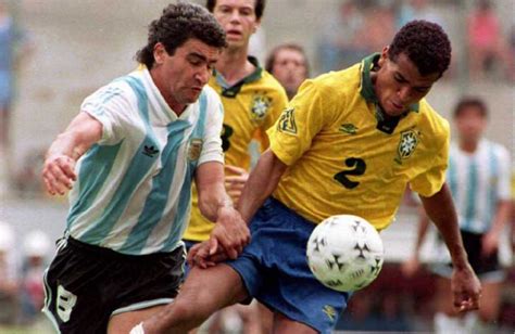 Escrito por dois dos mais renomados historiadores de seus países, este. Brasil não é eliminado pela Argentina na Copa América desde 1993 - Gazeta Esportiva