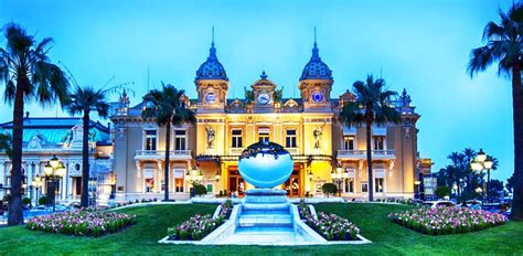 Monte carlo casino is a magnificent, richly decorated building in the principality of monaco, and also the main attraction of the monte carlo district. Casino de Monte-Carlo - Jeux Gratuits de Casino