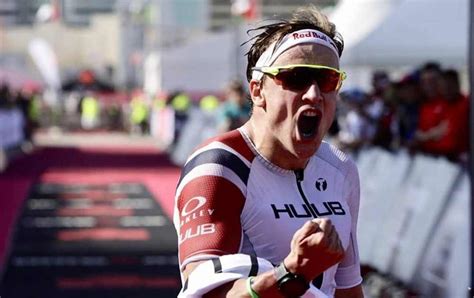 Kristian blummenfelt triumphant in tokyo after more than a decade of meticulous planning with his team, it was norway's… 25 jul 2021 the talk from tokyo: Kristian Blummenfelt breekt wereldrecord 70.3 en is ...