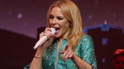 Brit awards 2014 with sister dannii minogue!: Kylie Minogue - Height - Weight - Body Measurements - Eye ...