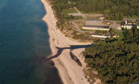 Ustronie morskie położone jest na pomorzu zachodnim, 10 km na wschód od kołobrzegu. Pod Dmuchawcem Ustronie Morskie | Aktywny wypoczynek