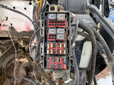 Kenworth t600 fuse diagram example d60e0 kenworth t800 fuse box iagram for a 1994 digital resources. Kenworth T800 Fuse Box Removal - Wiring Diagram Schemas