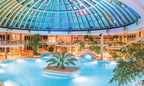 Mijn ultieme, ontspannen badkamermomentje top ik af met lekkere, luxe verzorgingsproducten van therme, zoals de nieuwe. Ostsee Therme - Tourismus-Agentur Lübecker Bucht