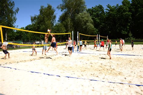 You don't get what this zoom fatigue is all about. La Nuit du Beach Volley | Fondation des Evaux