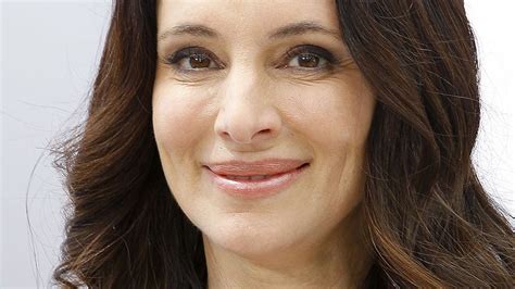 Die einen sagten, dass das eine ungewöhnliche entscheidung sei, mit der sie probleme hätten. Zuhause ausgeraubt: "Revenge"-Star Madeleine Stowe war ...