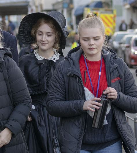 Winslet plays the role of 19th century english. Kate Winslet and Saoirse Ronan - "Ammonite" Set in Lyme ...