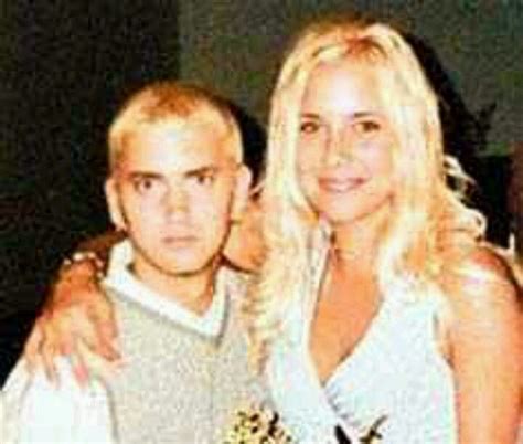 According to tmz's law enforcement sources, police and eminem and kim briefly remarried in 2006. Eminem with ex-wife, Kim Mathers | Eminem, Kim, Ex wives