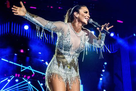 Ouça músicas do artista ivete sangalo. Ivete Sangalo homenageia Banda Eva pelos 40 anos de ...