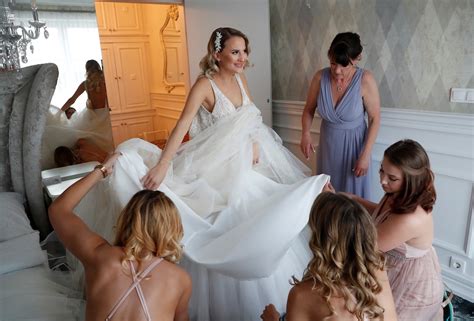 The wedding industry says it would cost them £300 million pounds a week if the lifting of restrictions is pushed back. As Hungary lifts restrictions, couples can wed at last