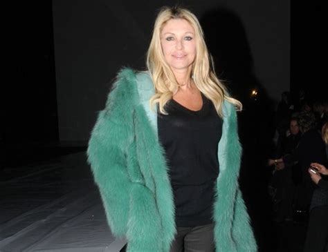 Paola ferrari, la conduttrice della domenica sportiva, è svenuta ed è rimasta sotto shock per un paio di ore domenica pomeriggio a milano. La Domenica Sportiva 2012 - 13, Paola Ferrari: "I successi ...