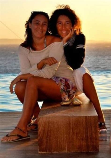 Mary jane vecchioni huffman, age 80 of purlear passed away monday, august 16, 2021 at secu hospice home in yadkinville. Francesca Vecchioni e la sua compagna Alessandra - Il ...