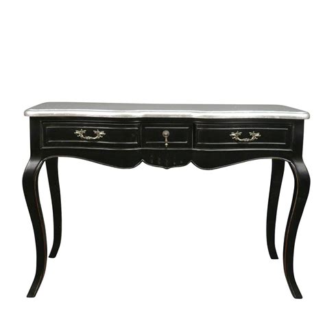 Rococo, or late baroque, art went further in challenging renaissance conventions of symmetry and restraint, taking extra to new heights. Bureau baroque noir et argent - Meuble baroque