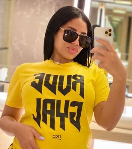 We are going to talk about kasi bennett. Kasi Bennett Net worth, Age, Wiki, Height, Biography, Family