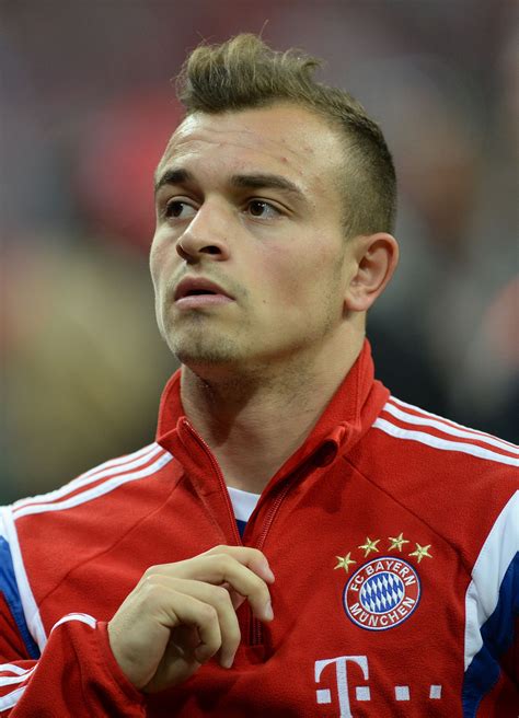 His parents are kosovar albanian and the family moved to switzerland in 1992. Transferticker: Xherdan Shaqiris Wechsel zu Inter fast ...