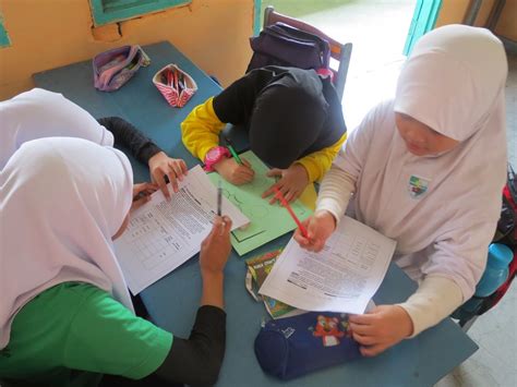 Seperti yang telah diketahui bahwa terdapat kesan negatif terhadap pelajaran. PUSAT SUMBER SEKOLAH: PENGAJARAN DAN PEMBELAJARAN BAHASA ...