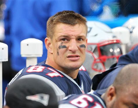 Patriots' Rob Gronkowski reportedly was considering retirement before 