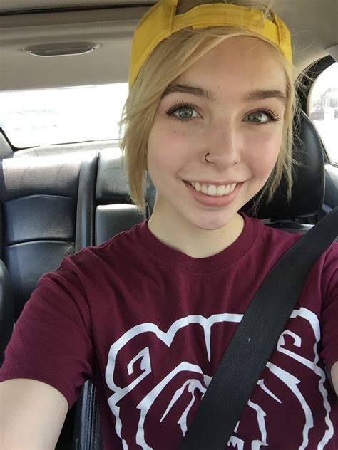 2yr · therealethandunne · r/howyoudoin. PrettyGirls | Beauty In Our Time