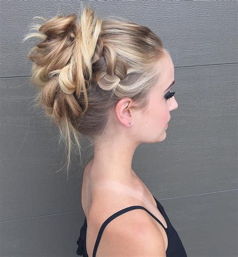 You can make this hairstyle and combine it with a casual outfit. 27 Trendy Updos for Medium Length Hair: Updo Hairstyle ...