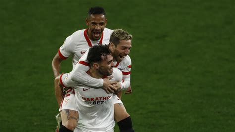 Cucho hernández is currently playing in a team getafe. Sevilla goleó 3-0 al Getafe en la vuelta del 'Cucho ...