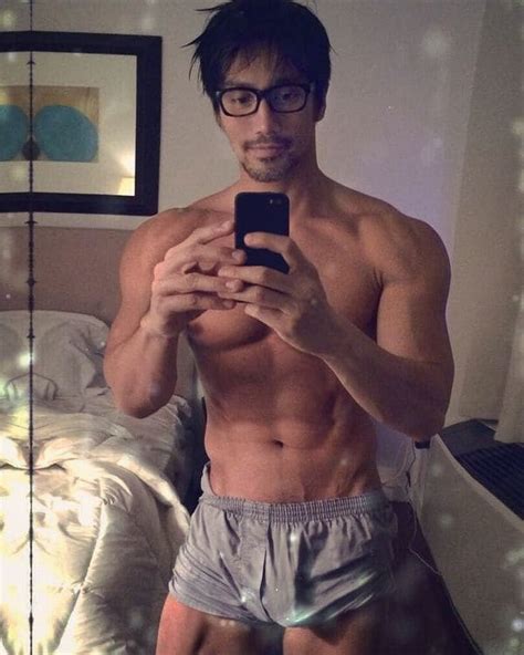 Biceps & biceps by michalis kefalianos. FOTOS EX MODELO CAUSA FUROR EN REDES SOCIALES CON ...