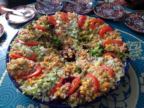 Il n'y a pas d'autre définition ici pour macédoine moins que « macedonia ». A classic macedoine (carrots, potaotes, peas) with ...