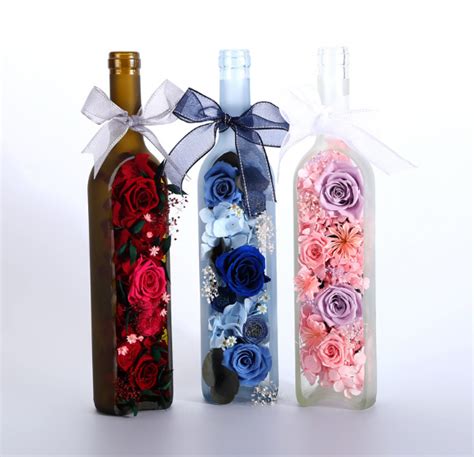 We now come to the part where we will take you step by step through how to preserve flowers in resin. Preserved Flowers_Bottle | How to preserve flowers ...