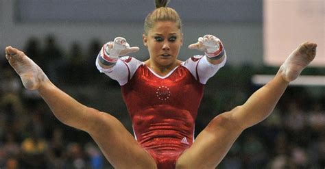 Mais tarde foi preso e a modalidade proibida. Campeã olímpica, ginasta Shawn Johnson anuncia ...