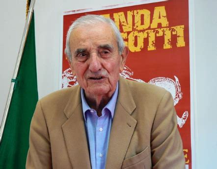 Oltre a dare la tua opinione su questo tema, puoi anche farlo su altri termini relativi a morto, oggi, morto oggi attore. Chi è Silvano Sarti: partigiano morto oggi a Firenze