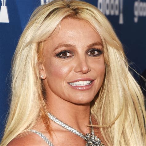 Britney Spears - RaechelLeonardo