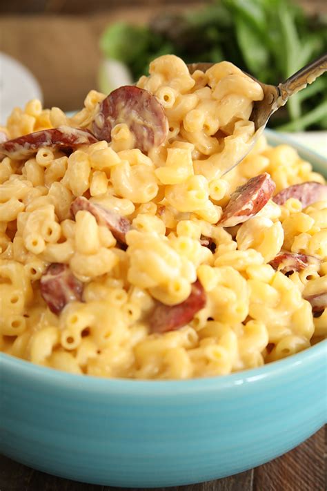 What meat goes with mac & cheese? Meat Dish To Go With Mac And Cheese / Lazy day mac and ...