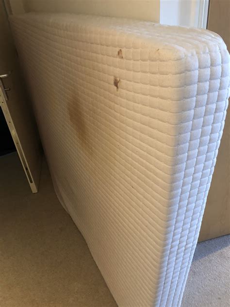 King size mattresses are commonly divided since they're so large, which makes them easier to maneuver through doors, up stairs, across rivers, and across obstacle courses. king-size-mattress - Rubbish Removal London